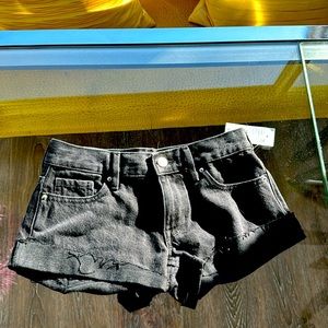 Low Rise Short. Pacsun Denim. 22. Black.